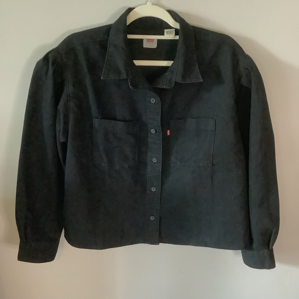 Levi’s black kinsley utility shirt, size medium